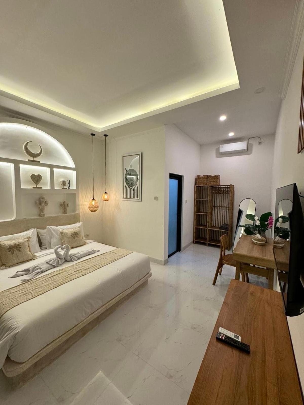 Luna Villa